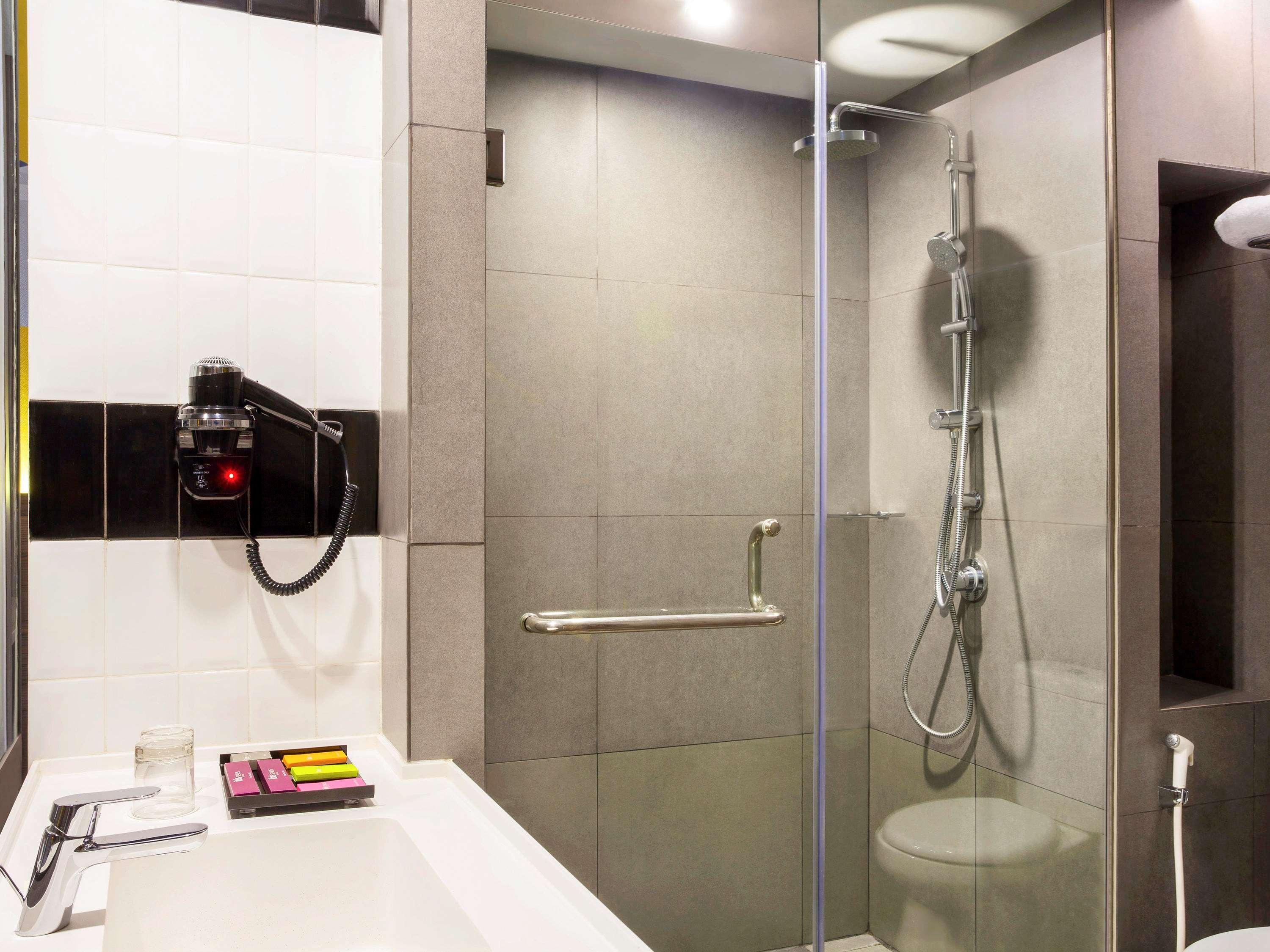 מלון Ibis Styles Bekasi Jatibening מראה חיצוני תמונה
