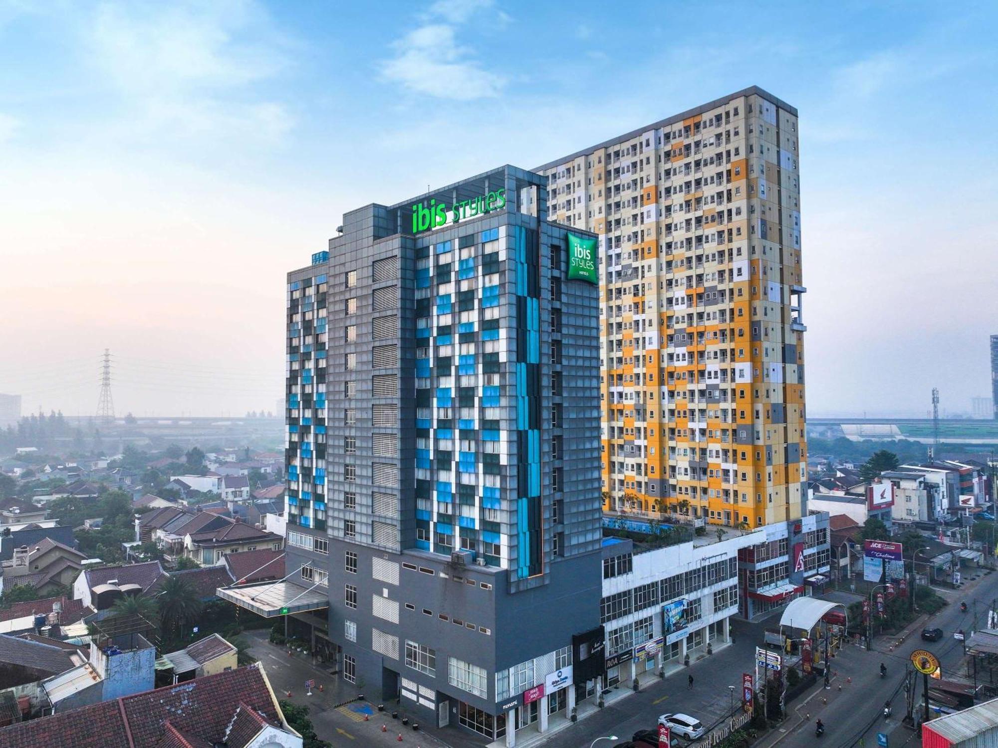 מלון Ibis Styles Bekasi Jatibening מראה חיצוני תמונה