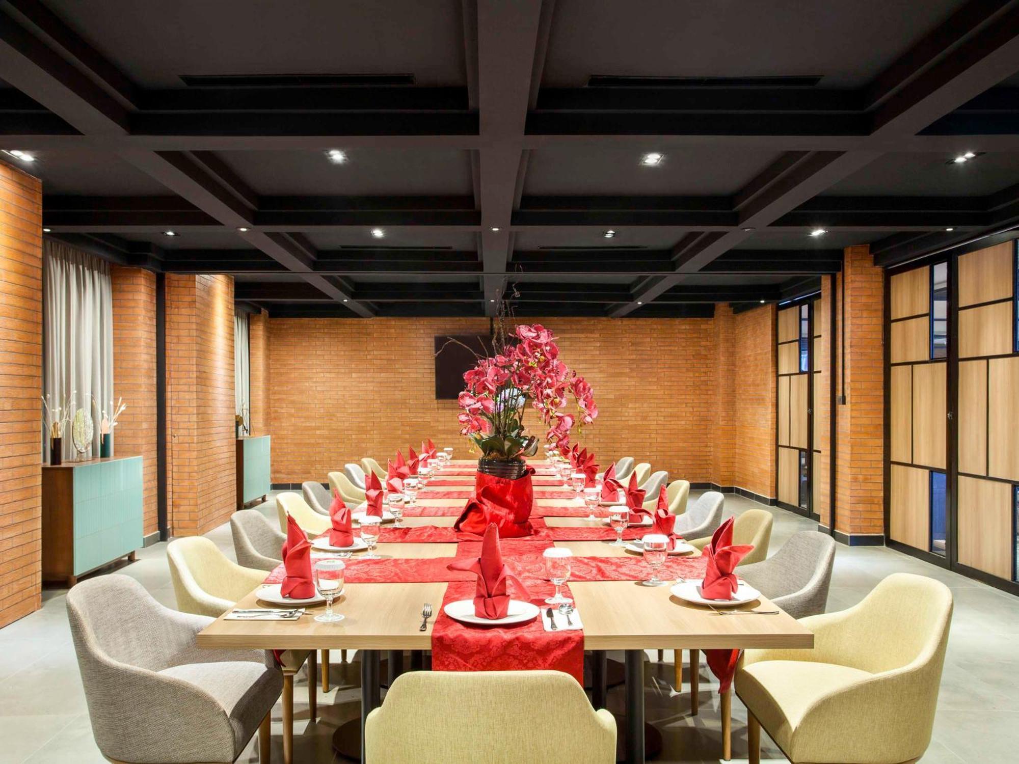 מלון Ibis Styles Bekasi Jatibening מראה חיצוני תמונה